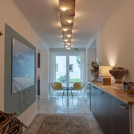 The Alps By In One 滨湖采尔